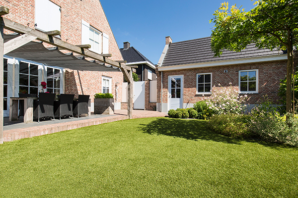 Premium-Kunstrasen f�r Berlin